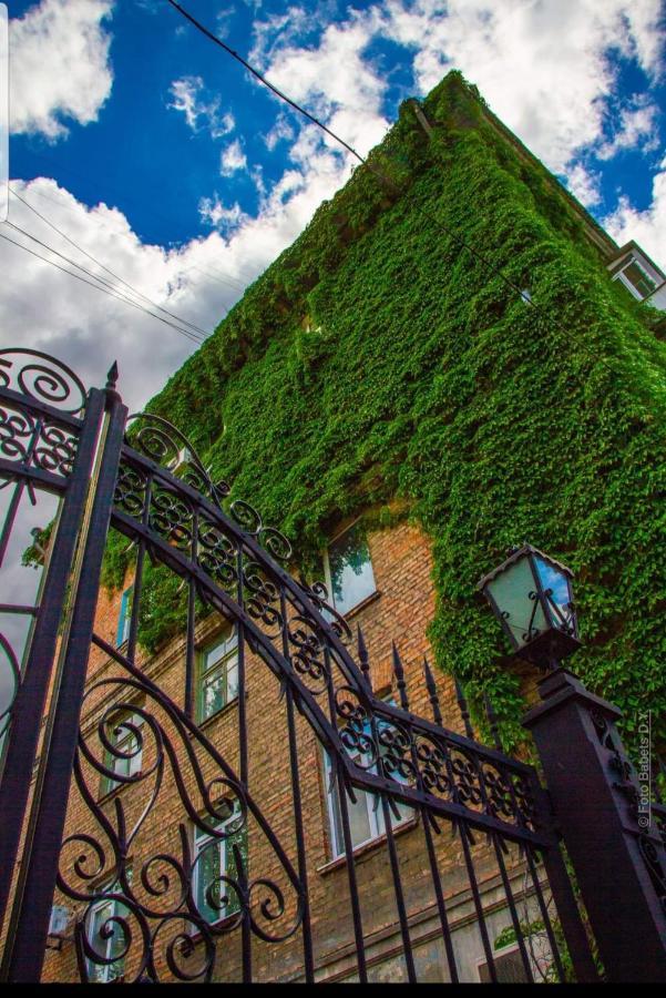 Apartment New York Street เครเมนชุก ภายนอก รูปภาพ