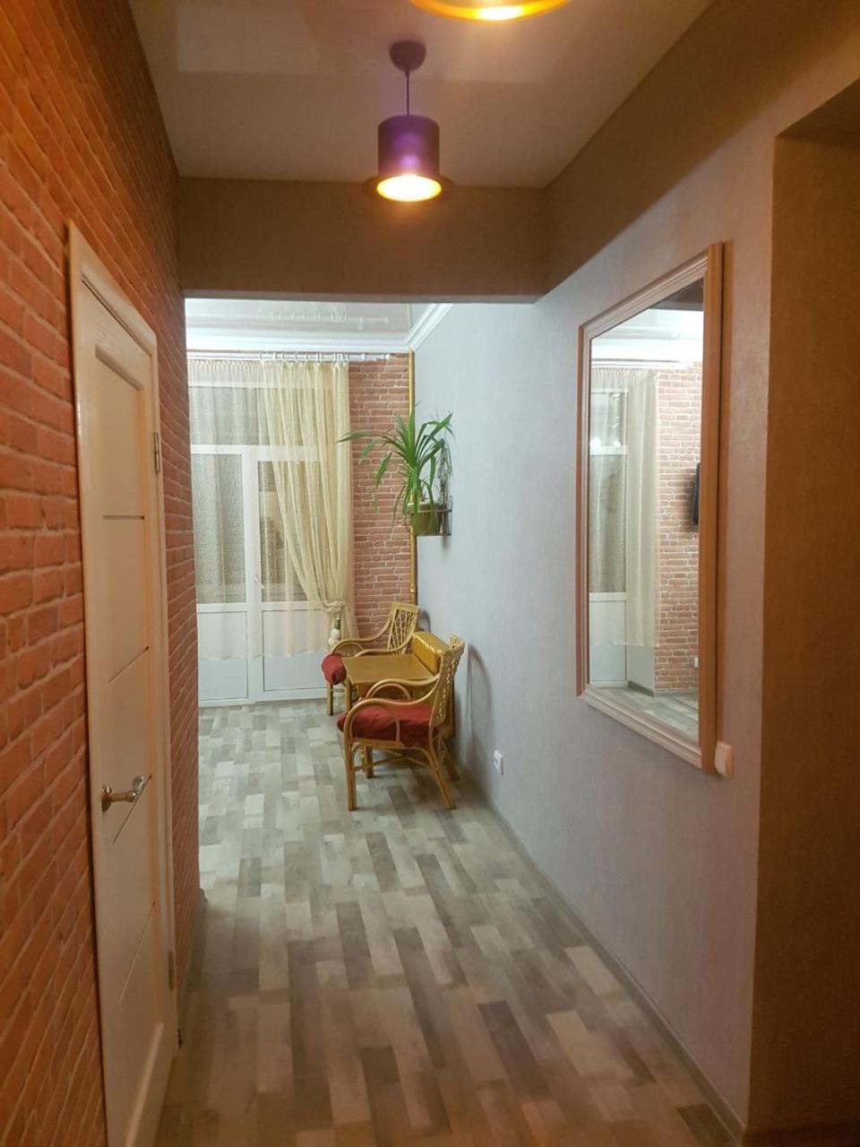 Apartment New York Street เครเมนชุก ภายนอก รูปภาพ