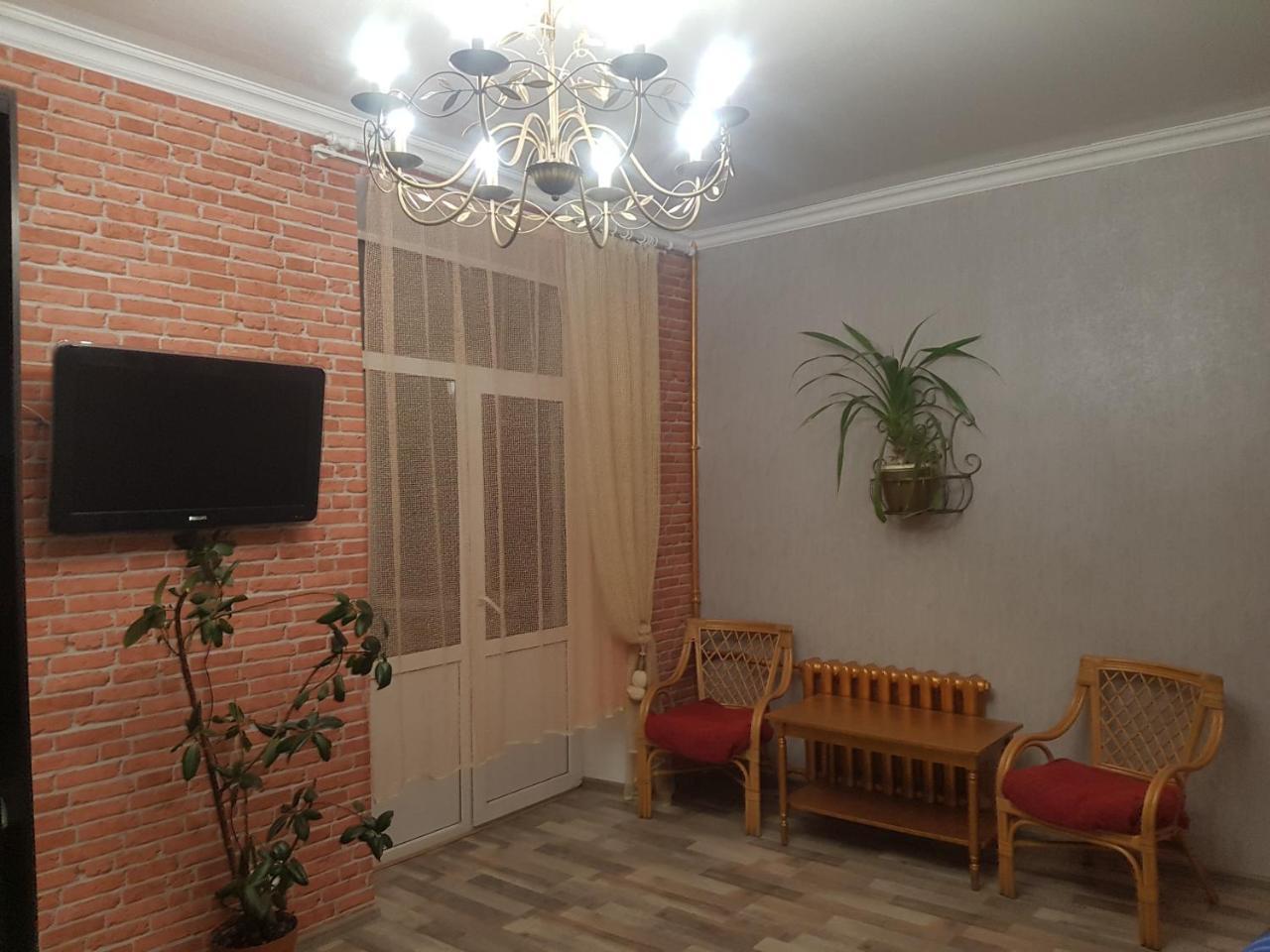 Apartment New York Street เครเมนชุก ภายนอก รูปภาพ